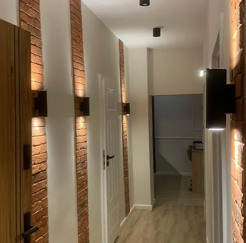 6 Osobowy Apartament Premium W Kamienicy - Centrum