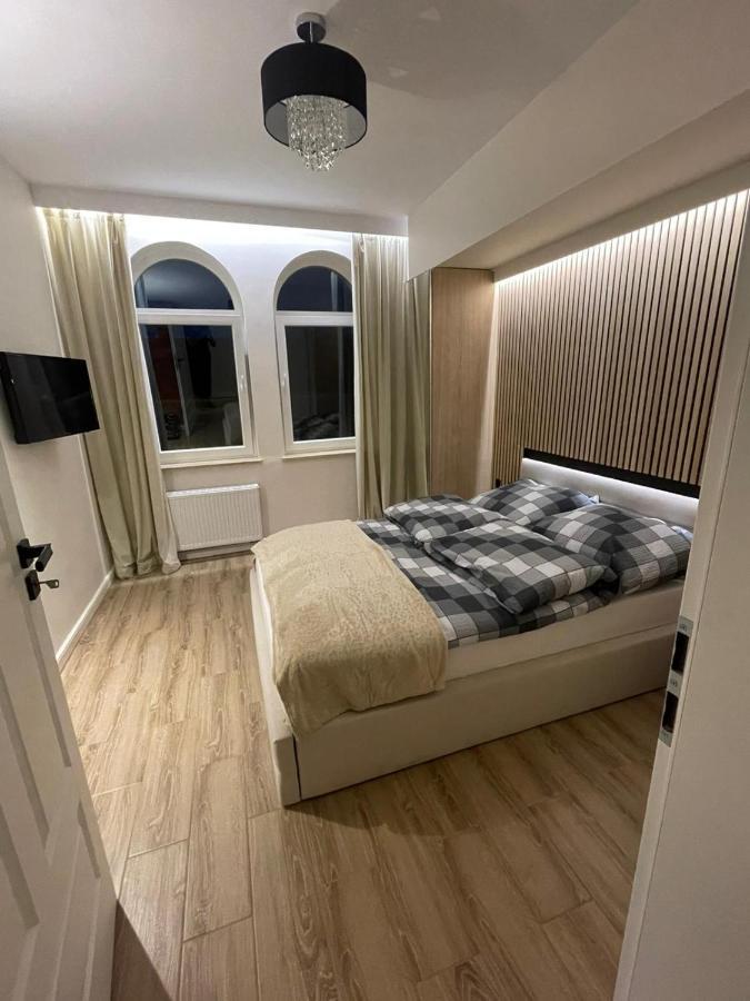 6 Osobowy Premium W Kamienicy - Centrum