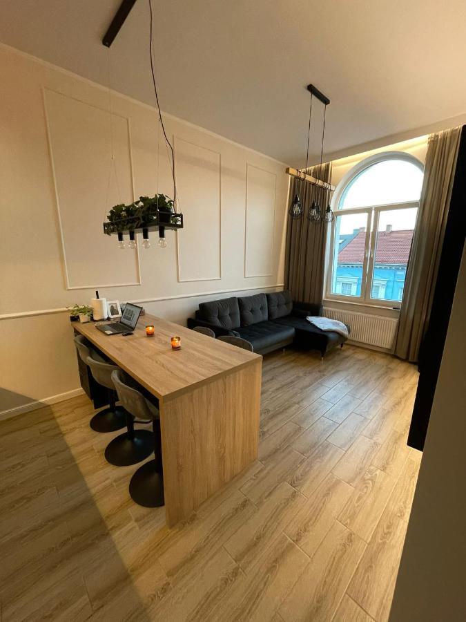 6 Osobowy Premium W Kamienicy - Centrum